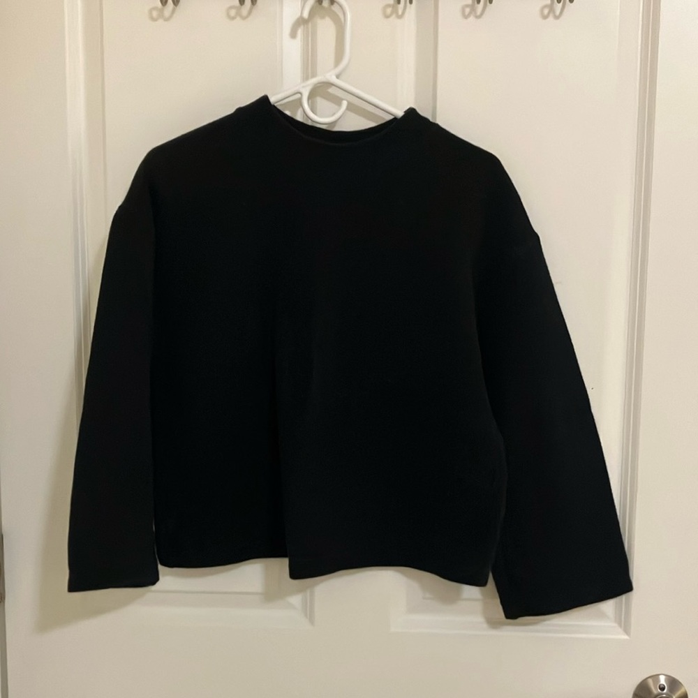A New Day Black Crewneck Sweater with Long Sleeves